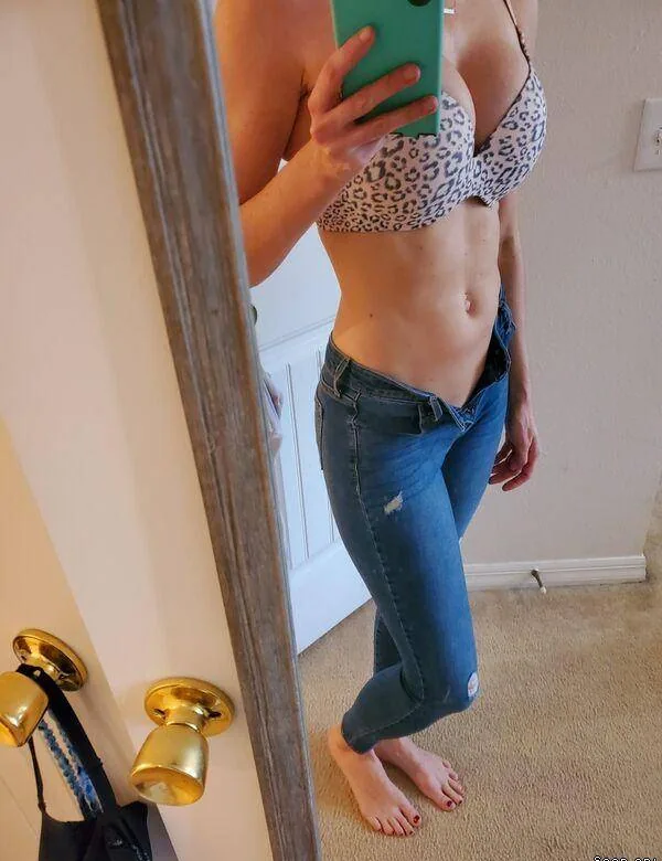 Emilia_Sexy