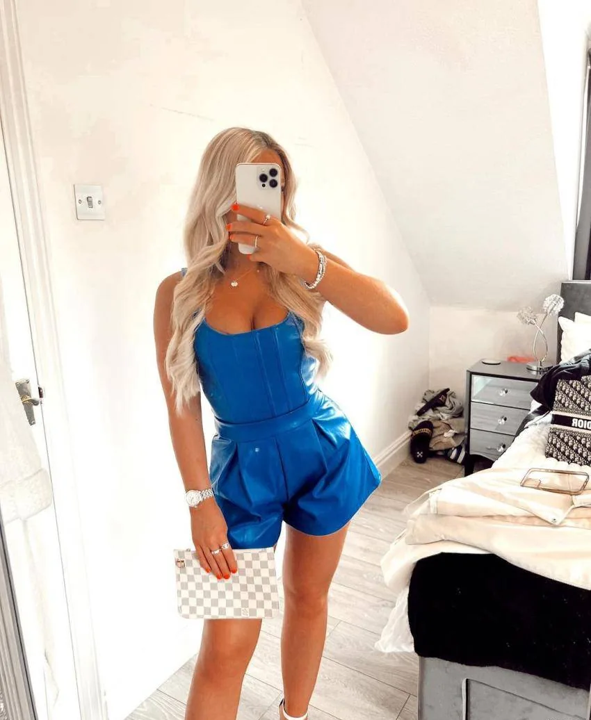 Milf.Jule