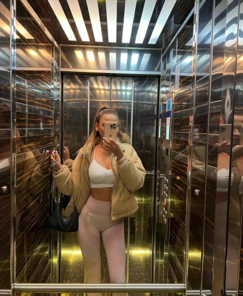 Ursula_Sexy