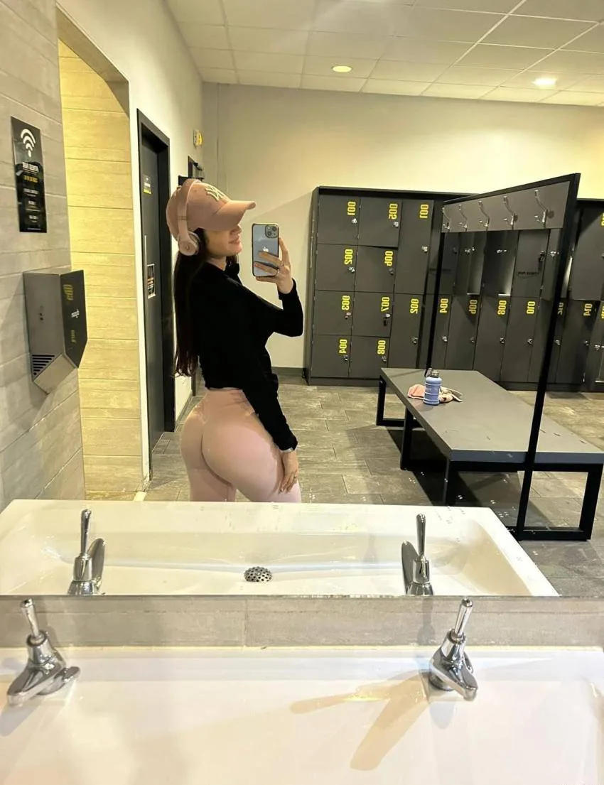 UrsulaHausfrau